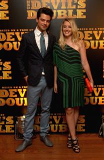 Ludivine Sagnier feet photo thumbnail