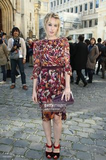 Ludivine Sagnier feet photo thumbnail