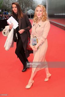 Ludivine Sagnier feet photo thumbnail