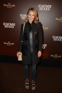 Ludivine Sagnier feet photo thumbnail