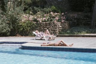 Ludivine Sagnier feet photo thumbnail