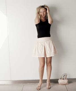 Ludivine Sagnier feet photo thumbnail