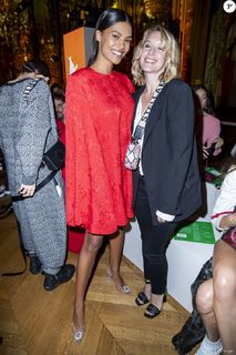 Ludivine Sagnier feet photo thumbnail