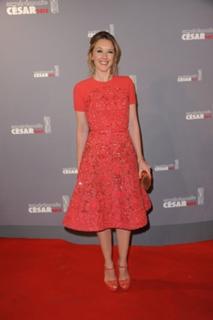 Ludivine Sagnier feet photo thumbnail