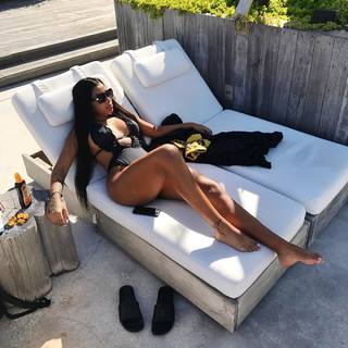 Ludmilla feet photo 2