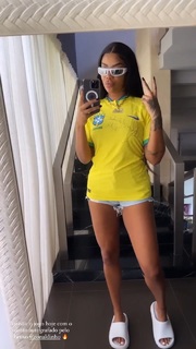 Ludmilla feet photo 8