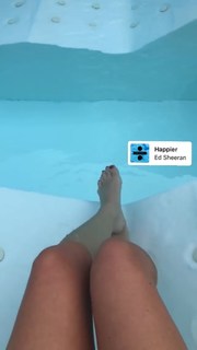Ludovica Bizzaglia feet photo 17