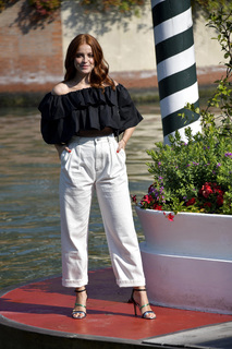 Ludovica Bizzaglia feet photo 3