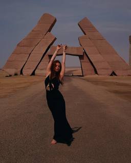 Ludovica Bizzaglia feet photo 4