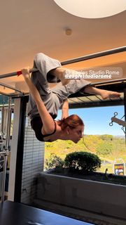 Ludovica Bizzaglia feet photo 11