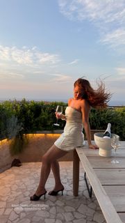 Ludovica Bizzaglia feet photo 7