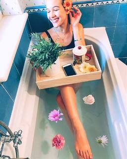 Ludovica Coscione feet photo 8