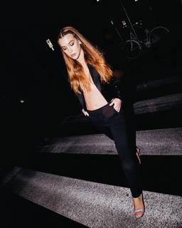 Ludovica Coscione feet photo 3