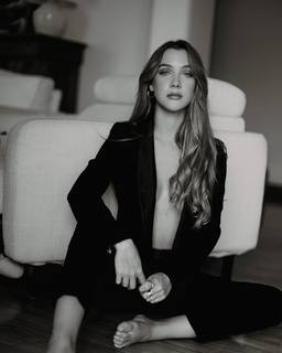 Ludovica Coscione feet photo 18