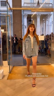 Ludovica Coscione feet photo 11