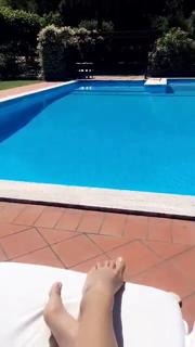 Ludovica Frasca feet photo thumbnail