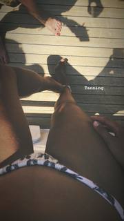 Ludovica Frasca feet photo thumbnail