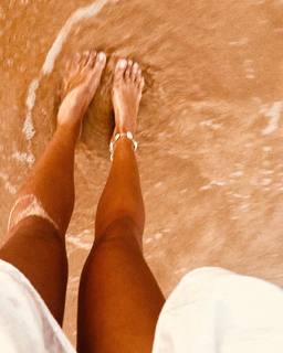 Ludovica Frasca feet photo thumbnail