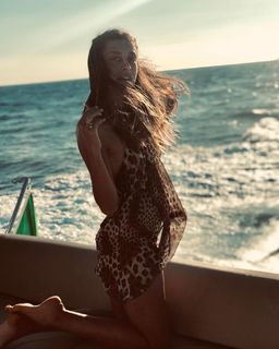 Ludovica Frasca feet photo thumbnail