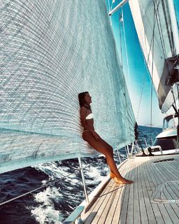 Ludovica Frasca feet photo thumbnail