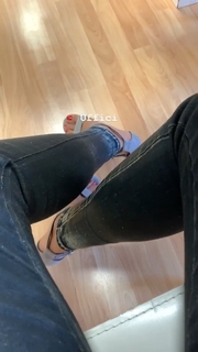 Ludovica Frasca feet photo thumbnail