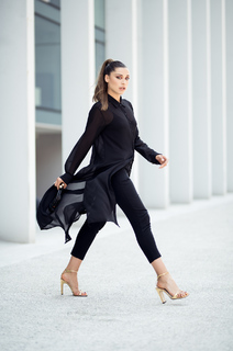 Ludovica Frasca feet photo thumbnail