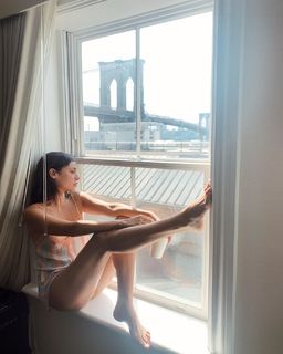 Ludovica Frasca feet photo thumbnail