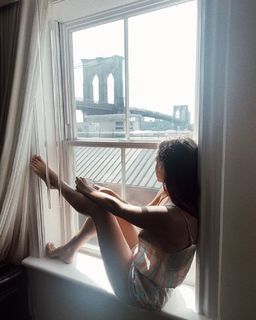 Ludovica Frasca feet photo thumbnail