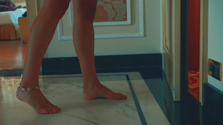 Ludovica Frasca feet photo thumbnail
