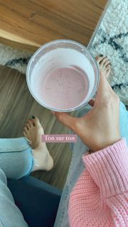Ludovica Frasca feet photo thumbnail
