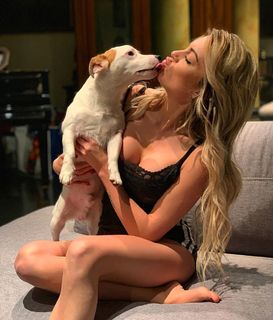 Ludovica Pagani feet photo thumbnail
