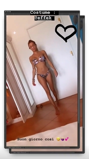 Ludovica Pagani feet photo thumbnail