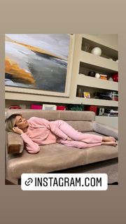 Ludovica Pagani feet photo thumbnail