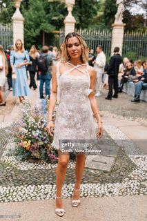 Ludovica Pagani feet photo thumbnail