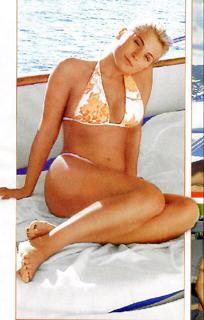 Ludwika Paleta feet photo thumbnail