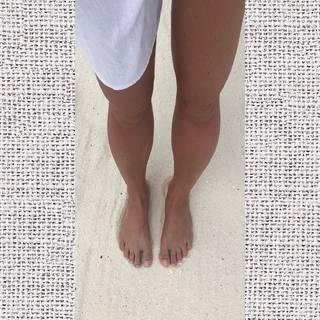 Ludwika Paleta feet photo thumbnail