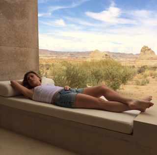 Ludwika Paleta feet photo thumbnail