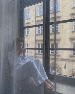 Ludwika Paleta feet photo thumbnail