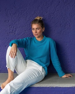 Ludwika Paleta feet photo thumbnail