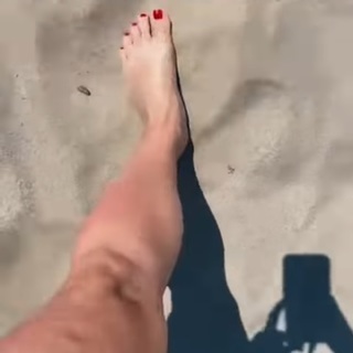 Ludwika Paleta feet photo thumbnail