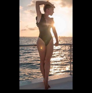 Ludwika Paleta feet photo thumbnail