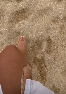 Ludwika Paleta feet photo thumbnail