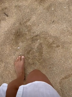 Ludwika Paleta feet photo thumbnail