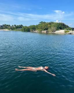 Ludwika Paleta feet photo thumbnail