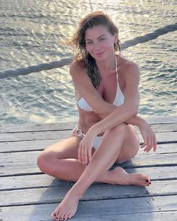 Ludwika Paleta feet photo thumbnail