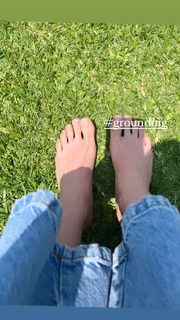 Ludwika Paleta feet photo thumbnail