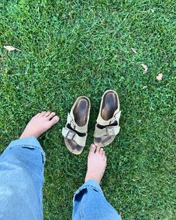 Ludwika Paleta feet photo thumbnail