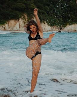 Ludwika Paleta feet photo thumbnail