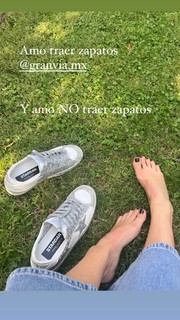 Ludwika Paleta feet photo thumbnail