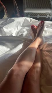 Ludwika Paleta feet photo thumbnail